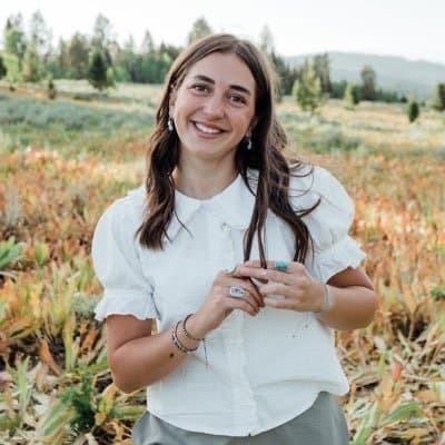 Janie, Kids Table co-host